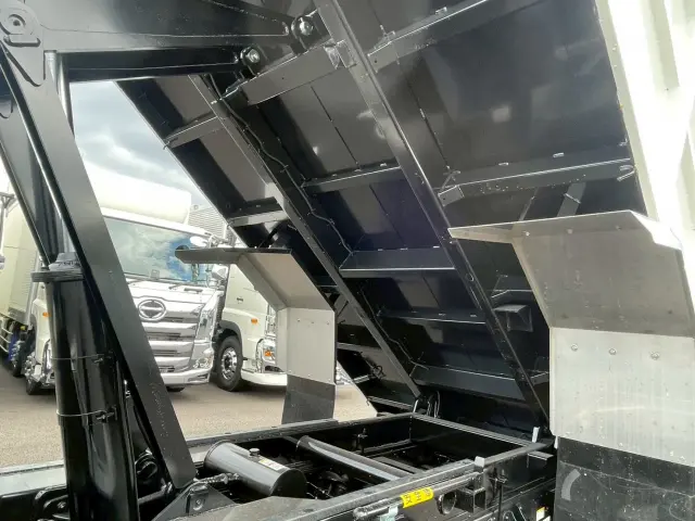 日野 レンジャー 2KG-FX2ABA(4WD)の写真16