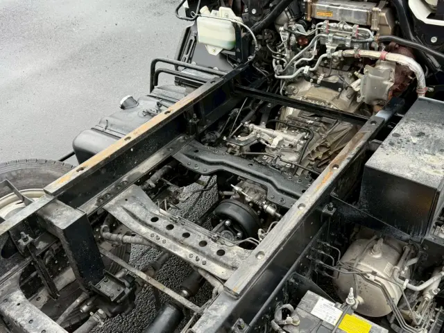 いすゞ フォワード TKG-FRR90S2(2WD)の写真31
