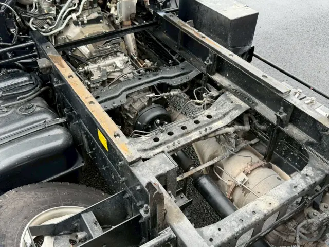 いすゞ フォワード TKG-FRR90S2(2WD)の写真33