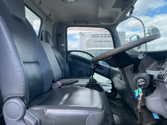 いすゞ フォワード TKG-FRR90S2(2WD)の写真42