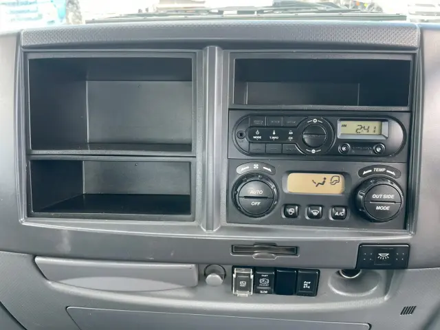 いすゞ フォワード TKG-FRR90S2(2WD)の写真47
