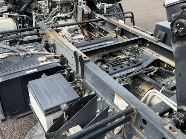 いすゞ フォワード 2RG-FRR90S1の写真26