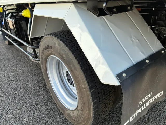 いすゞ フォワード 2RG-FRR90S1の写真32