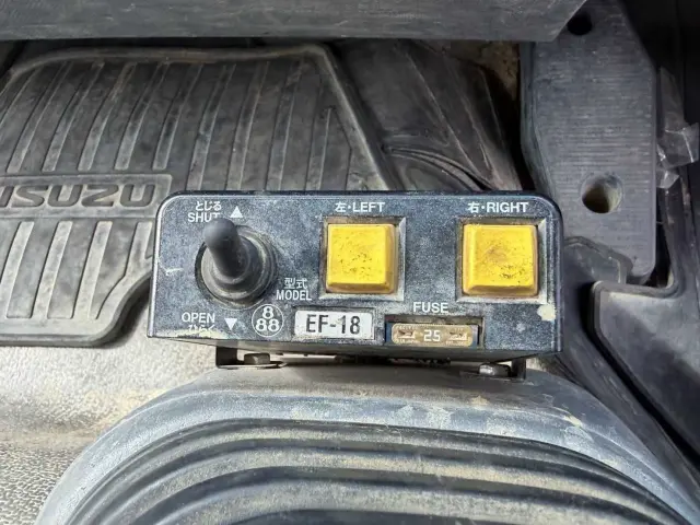 いすゞ フォワード 2RG-FRR90S1の写真47