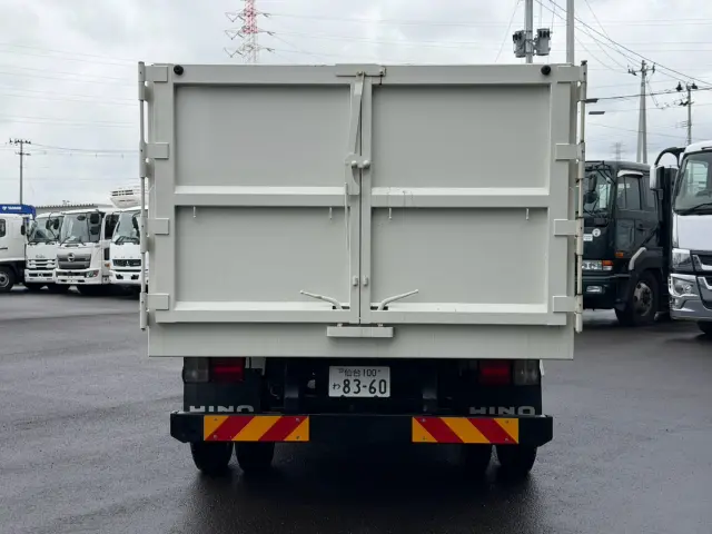 日野 レンジャー 2KG-FD2ABA(2WD)の写真5