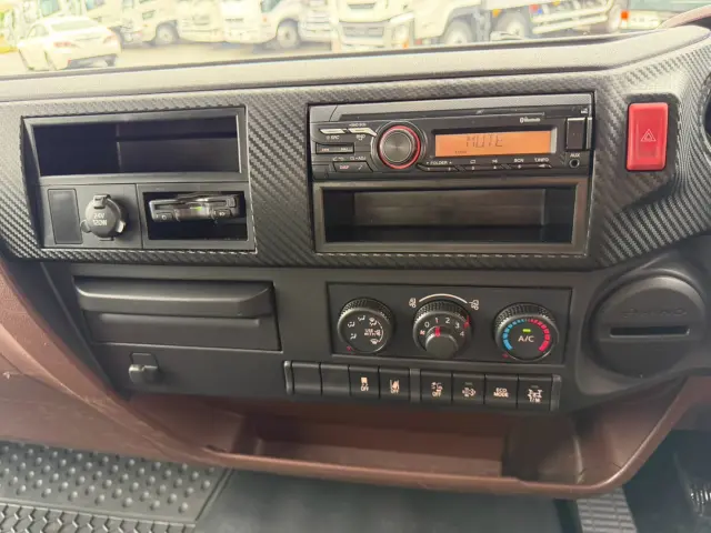 日野 レンジャー 2KG-FD2ABA(2WD)の写真46