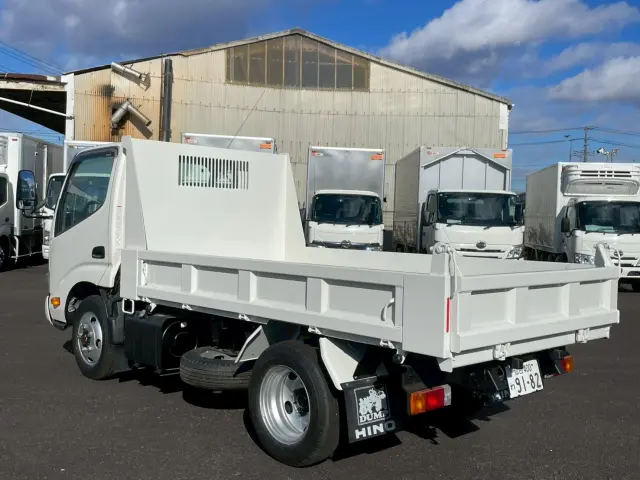 日野 デュトロ 2KG-XZU675T(4WD)の写真6