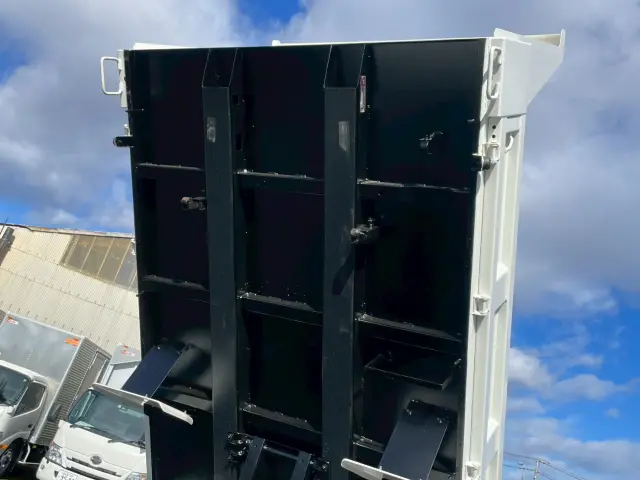 日野 デュトロ 2KG-XZU675T(4WD)の写真22