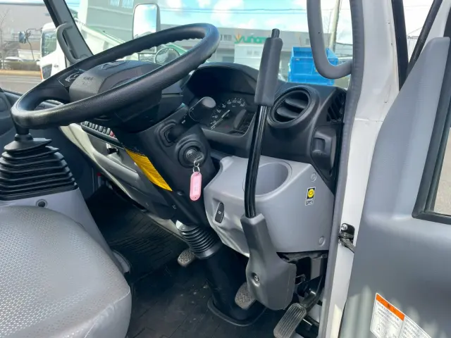 日野 デュトロ 2KG-XZU675T(4WD)の写真39