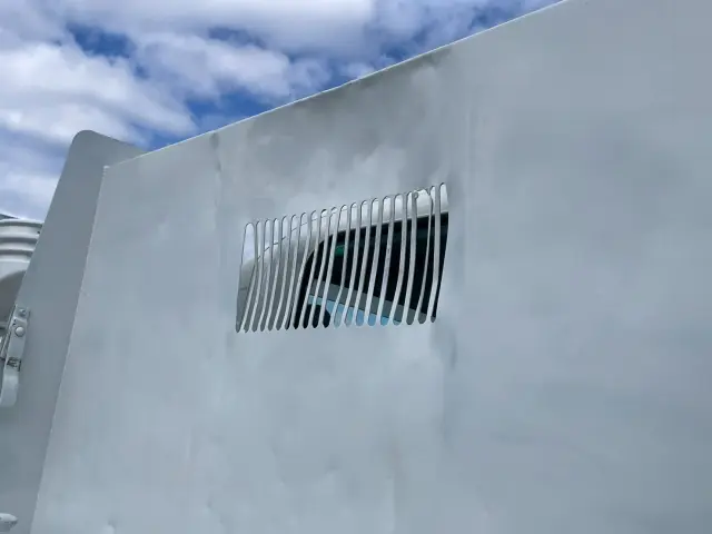 いすゞ フォワード TKG-FRR90S2(2WD)の写真17