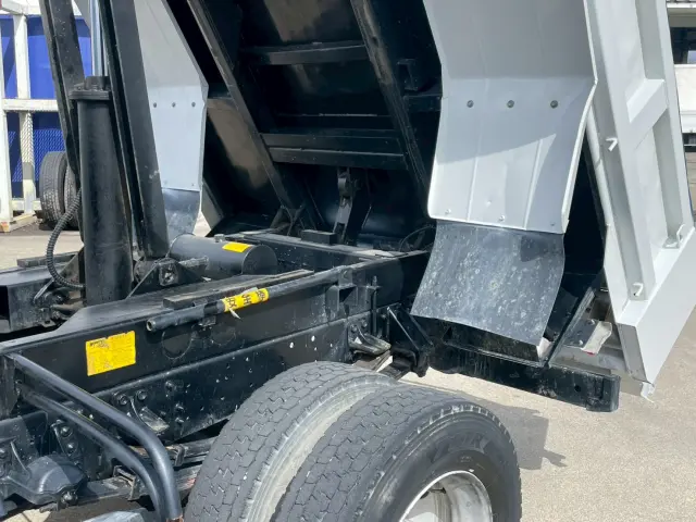 いすゞ フォワード TKG-FRR90S2(2WD)の写真18