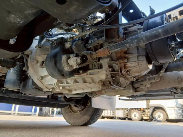 いすゞ フォワード TKG-FRR90S2(2WD)の写真36