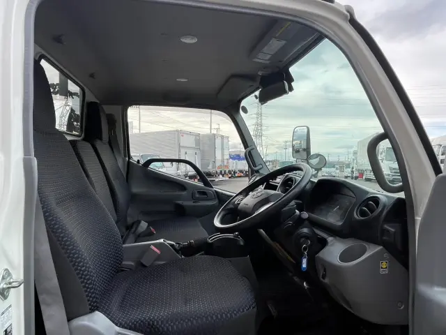 日野 デュトロ 2RG-XZC605M(2WD)の写真34