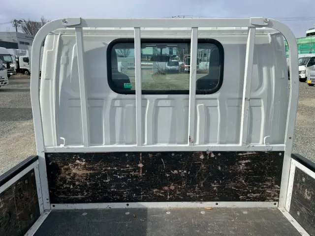 いすゞ エルフ TRG-NJR85A(2WD)の写真10