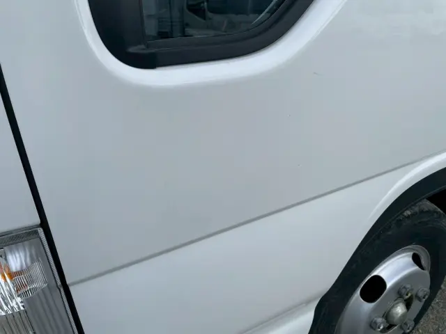 いすゞ エルフ TRG-NJR85A(2WD)の写真20