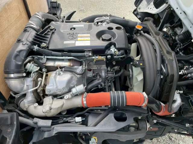 いすゞ エルフ TRG-NJR85A(2WD)の写真26