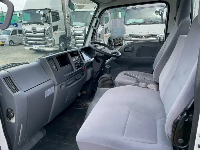 いすゞ エルフ TRG-NJR85A(2WD)の写真30