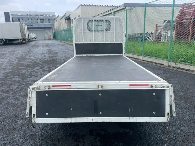 いすゞ エルフ 2RG-NJR88A(2WD)の写真17