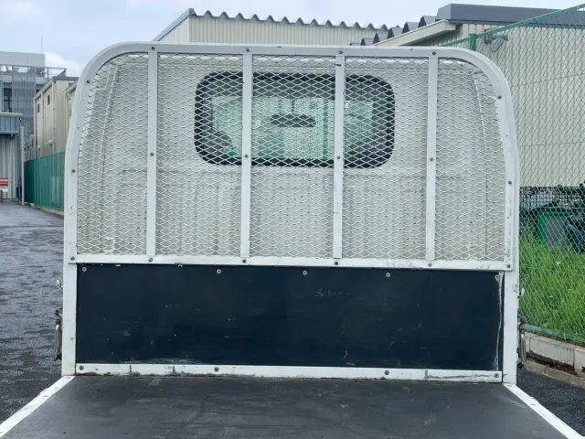 いすゞ エルフ 2RG-NJR88A(2WD)の写真19