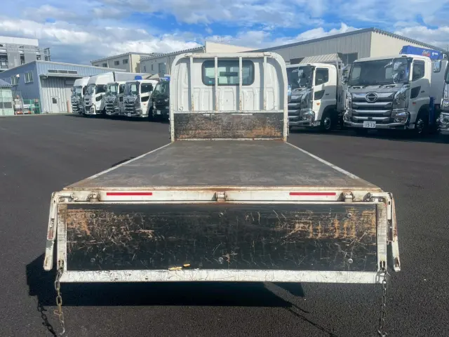 いすゞ エルフ TRG-NJR85A(2WD)の写真15