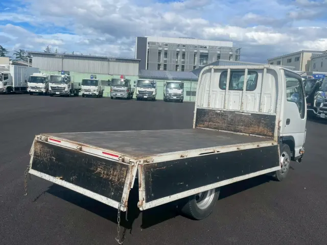 いすゞ エルフ TRG-NJR85A(2WD)の写真16