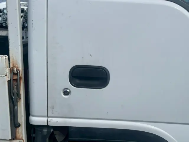 いすゞ エルフ TRG-NJR85A(2WD)の写真21