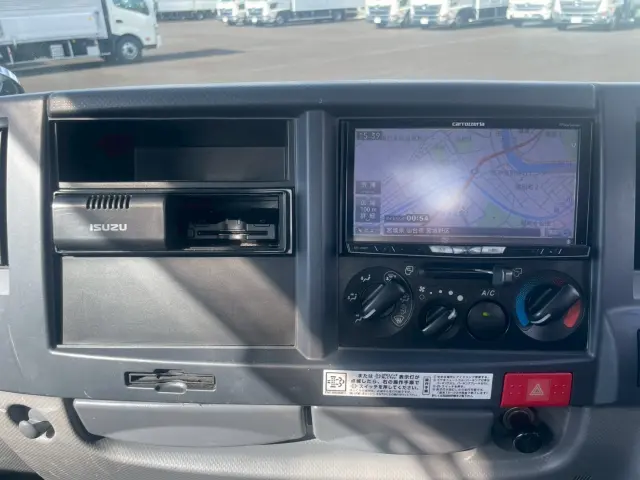 いすゞ エルフ TRG-NJR85A(2WD)の写真35