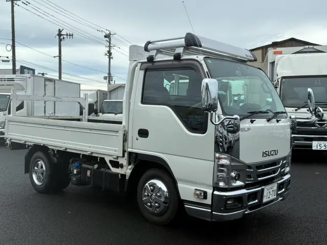 いすゞ エルフ 2RG-NJR88A(2WD)の写真3