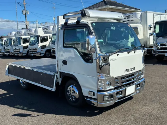 いすゞ エルフ 2RG-NJR88A(2WD)の写真13