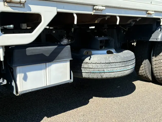 いすゞ エルフ 2RG-NJR88A(2WD)の写真26