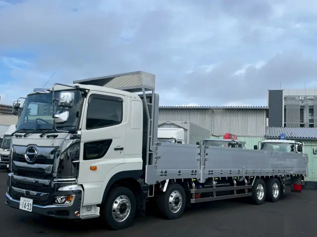 日野 プロフィア 2KG-FW1AHC(8x4)の写真1