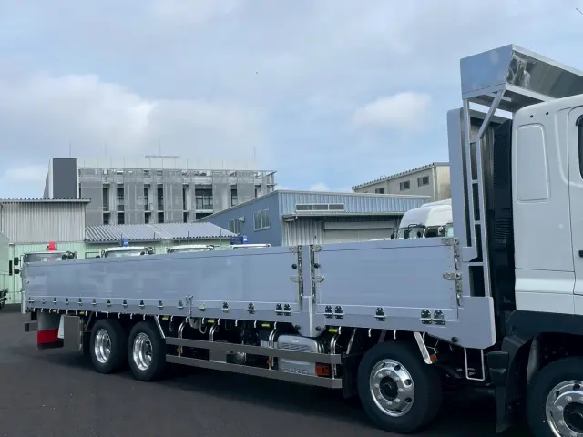 日野 プロフィア 2KG-FW1AHC(8x4)の写真8