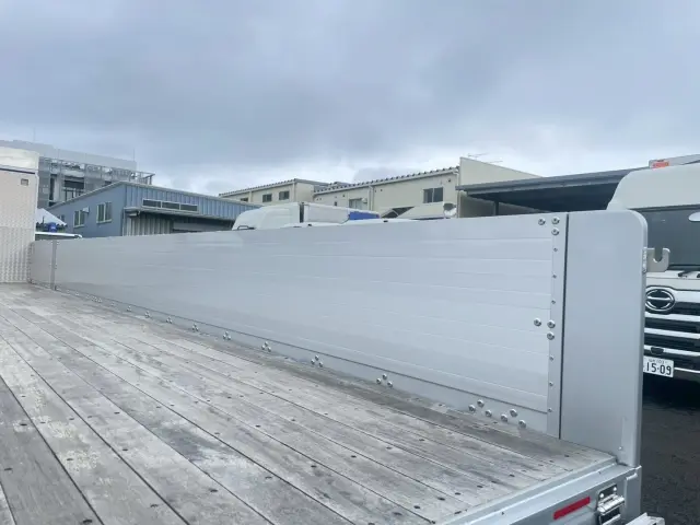 日野 プロフィア 2KG-FW1AHC(8x4)の写真12