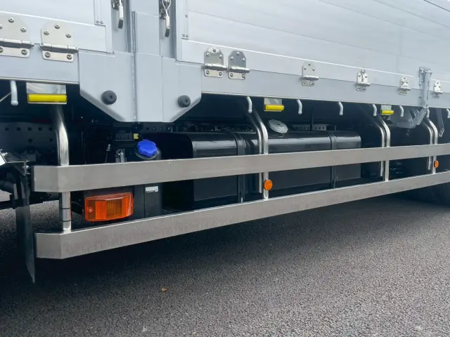 日野 プロフィア 2KG-FW1AHC(8x4)の写真22