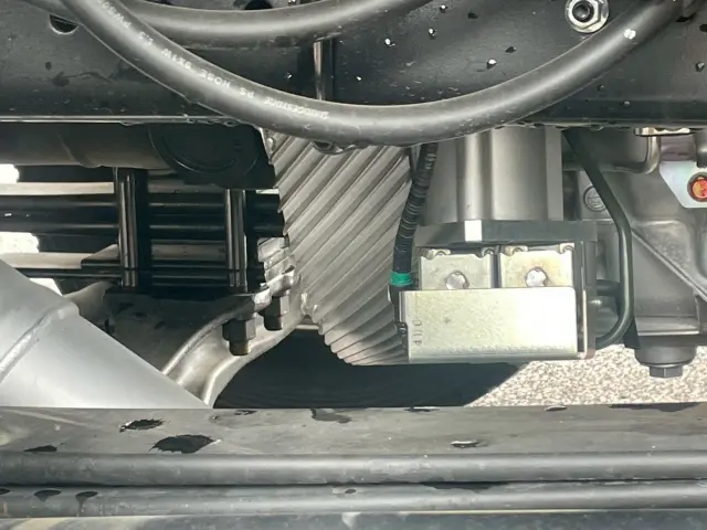 日野 プロフィア 2KG-FW1AHC(8x4)の写真25