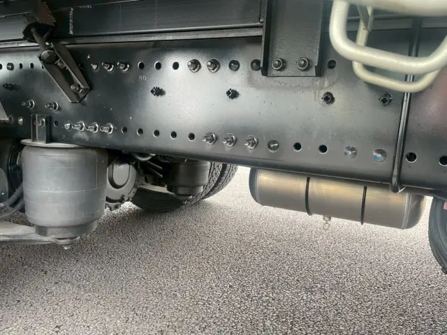 日野 プロフィア 2KG-FW1AHC(8x4)の写真27