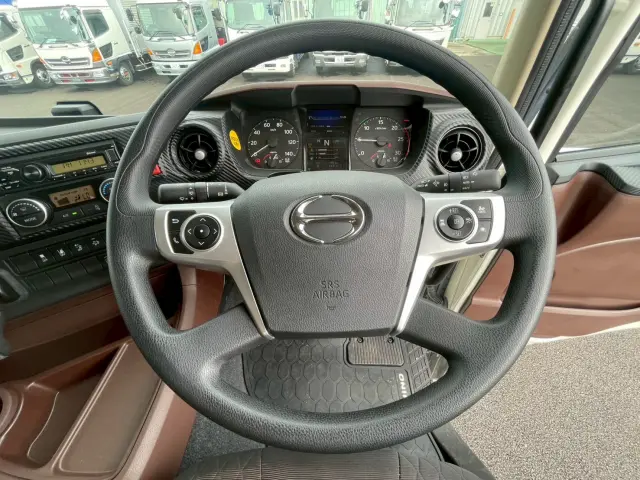 日野 プロフィア 2KG-FW1AHC(8x4)の写真32