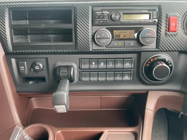 日野 プロフィア 2KG-FW1AHC(8x4)の写真34