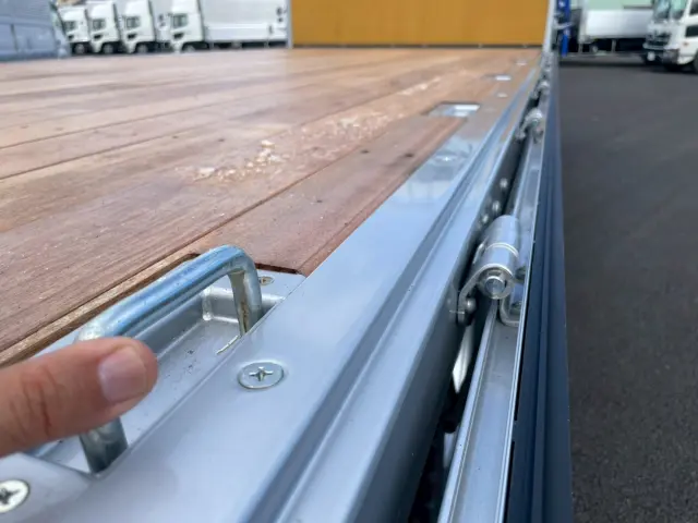 日野 レンジャー 2KG-FE2ACA(2WD)の写真17