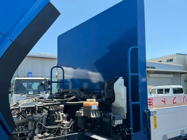 いすゞ ギガ QPG-CYJ77B(8x4)の写真23