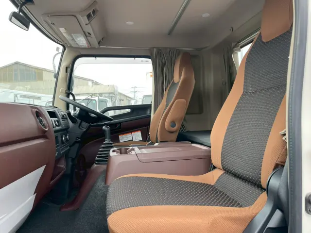 日野 レンジャー 2KG-FD2ABA(2WD)の写真30