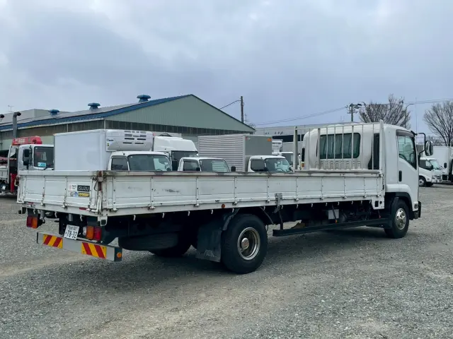 いすゞ フォワード TKG-FRR90S2(2WD)の写真4