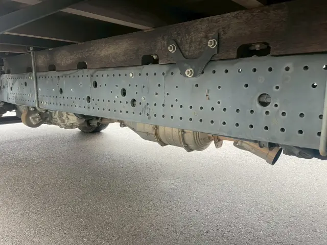 いすゞ フォワード TKG-FRR90S2(2WD)の写真37