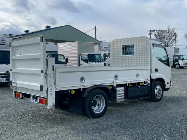 日野 デュトロ 2RG-XZC645M(2WD)の写真4