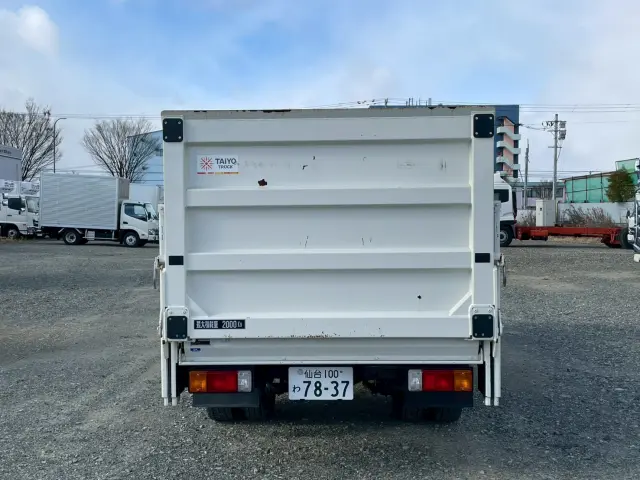 日野 デュトロ 2RG-XZC645M(2WD)の写真5