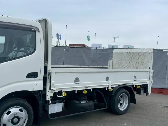 日野 デュトロ 2RG-XZC645M(2WD)の写真7