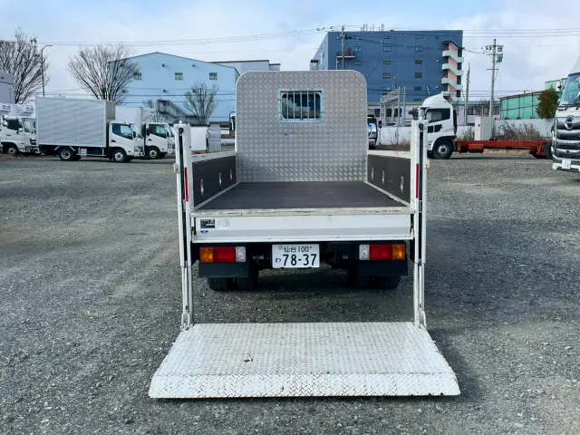 日野 デュトロ 2RG-XZC645M(2WD)の写真11