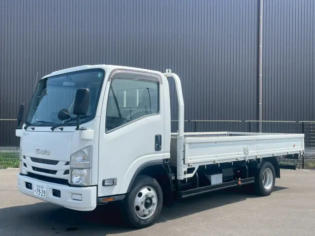 いすゞ エルフ 2PG-NPS88AR(4WD)の写真1