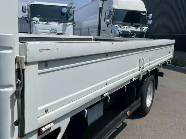 いすゞ エルフ 2PG-NPS88AR(4WD)の写真9