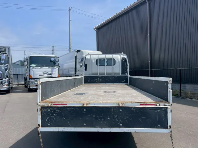 いすゞ エルフ 2PG-NPS88AR(4WD)の写真11